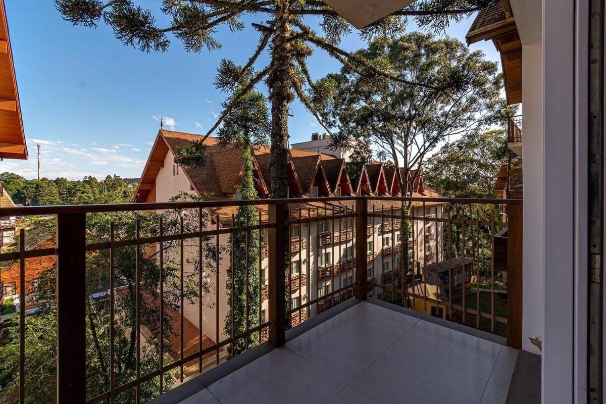 Rosa Edificio Casa De Pedra Apartment Gramado Ngoại thất bức ảnh
